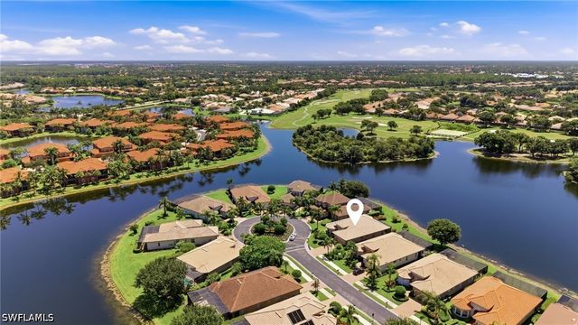 6168 Dogleg DR, Naples, FL 34113
