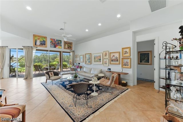 6168 Dogleg DR, Naples, FL 34113