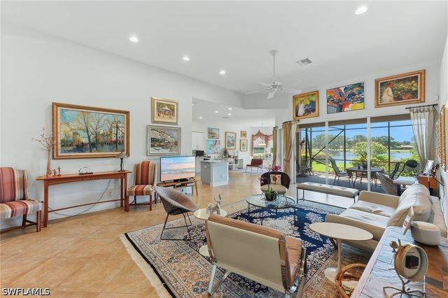 6168 Dogleg DR, Naples, FL 34113