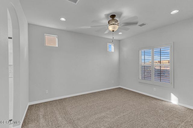 925 Raegil Street, El Paso, TX 79928