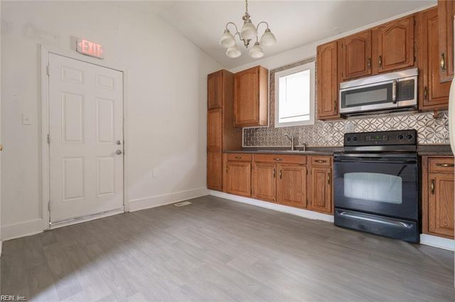 250 Pinner ST, Suffolk, VA 23434