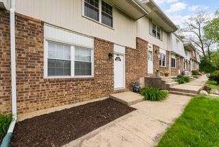 1006 Thornton Street A, Lockport, IL 60441