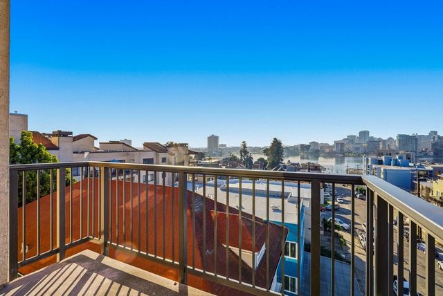 322 Hanover Ave 513, Oakland, CA 94606