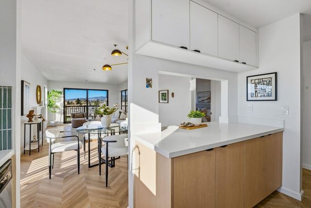 322 Hanover Ave 513, Oakland, CA 94606