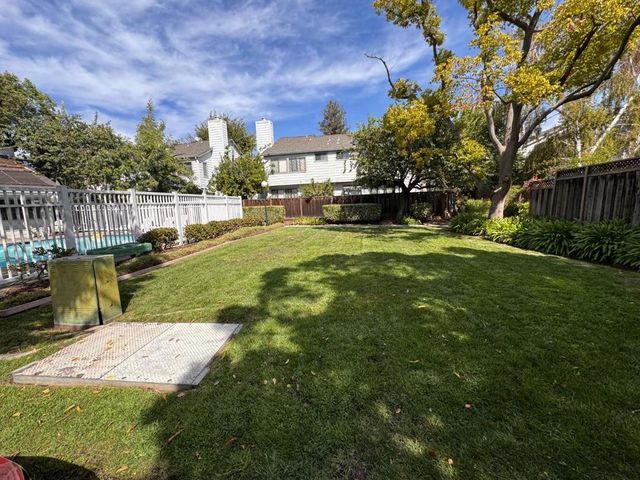 1205 Sierra Village Way, San Jose, CA 95132