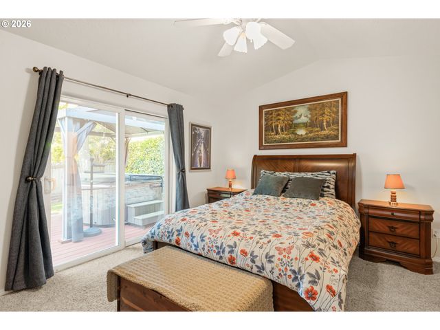 2660 Sw HUME Ct, Portland, OR 97219