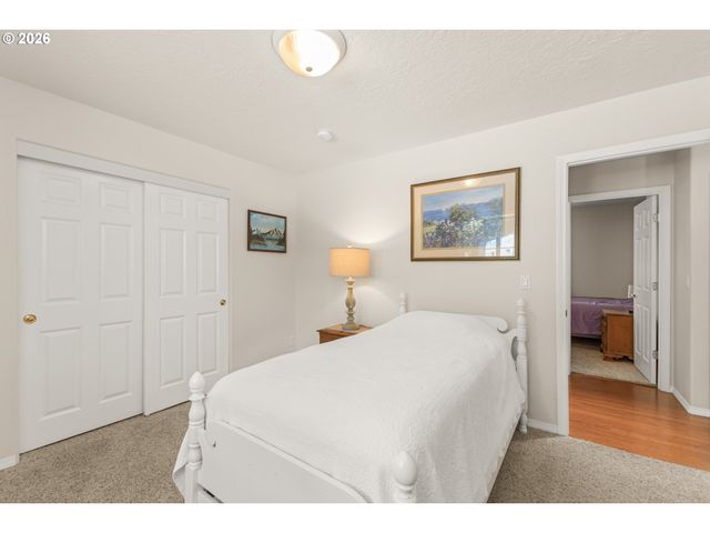2660 Sw HUME Ct, Portland, OR 97219