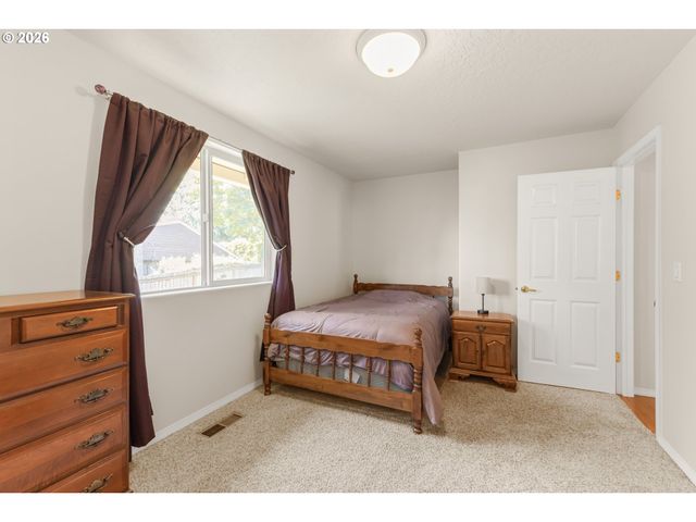 2660 Sw HUME Ct, Portland, OR 97219
