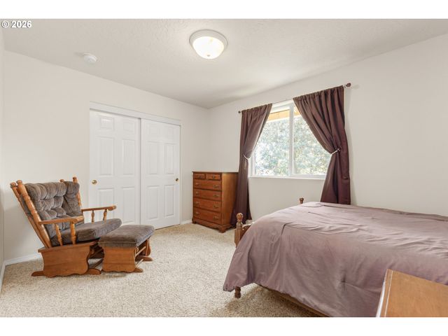2660 Sw HUME Ct, Portland, OR 97219