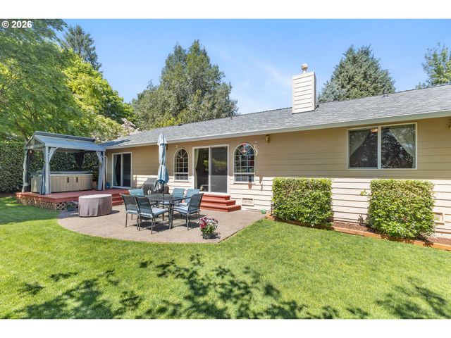 2660 Sw HUME Ct, Portland, OR 97219