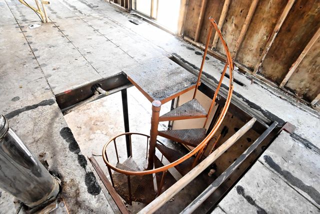 370 E Us Highway 6, Valparaiso, IN 46383