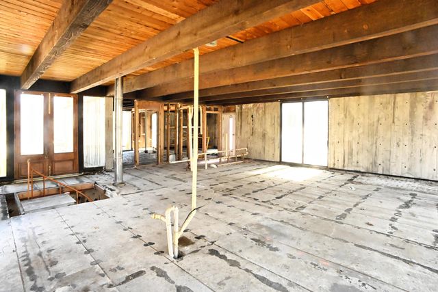 370 E Us Highway 6, Valparaiso, IN 46383