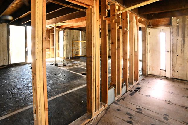 370 E Us Highway 6, Valparaiso, IN 46383