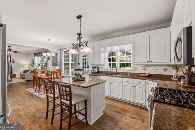3145 Lake Seminole Place, Buford, GA 30519
