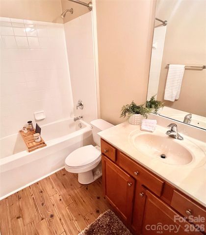 11264 Hyde Pointe Court, Charlotte, NC 28262