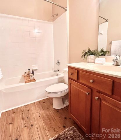 11264 Hyde Pointe Court, Charlotte, NC 28262