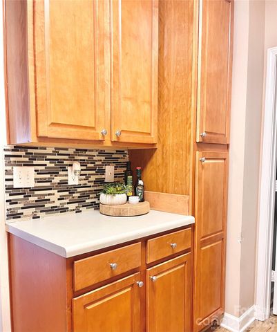 11264 Hyde Pointe Court, Charlotte, NC 28262