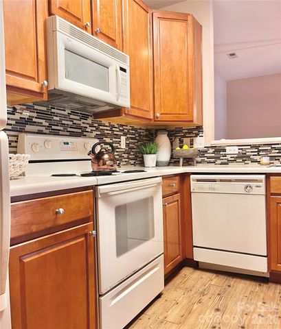 11264 Hyde Pointe Court, Charlotte, NC 28262