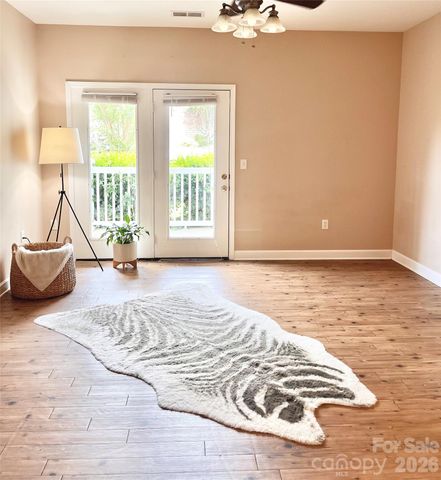 11264 Hyde Pointe Court, Charlotte, NC 28262