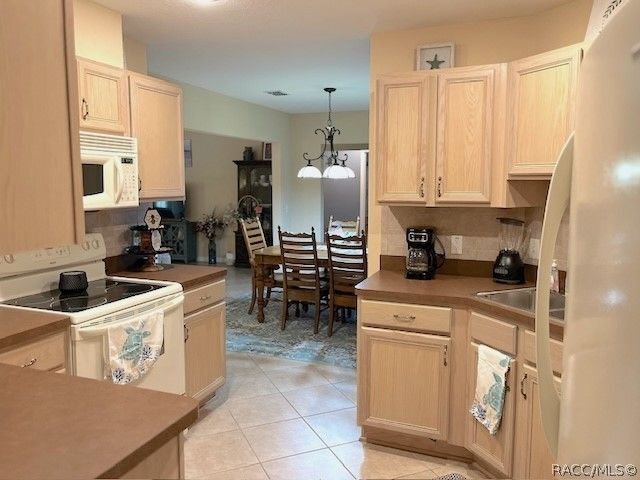 774 W Colbert Court, Beverly Hills, FL 34465