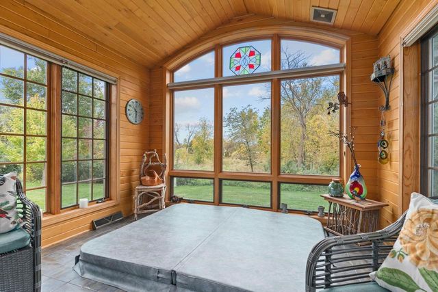 1211 PARK RIDGE AVENUE, Oshkosh, WI 54901