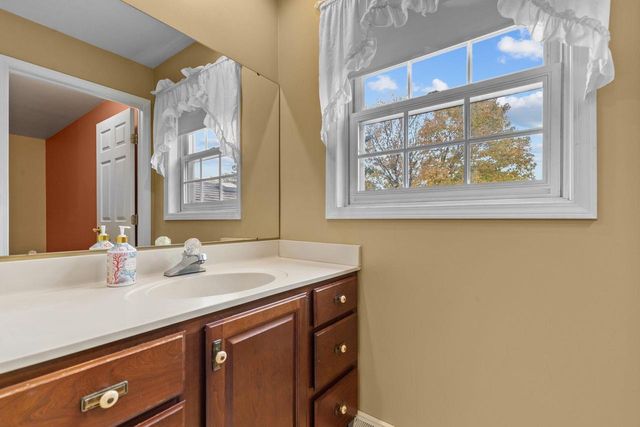 1211 PARK RIDGE AVENUE, Oshkosh, WI 54901