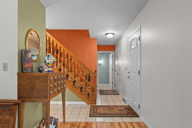 1211 PARK RIDGE AVENUE, Oshkosh, WI 54901