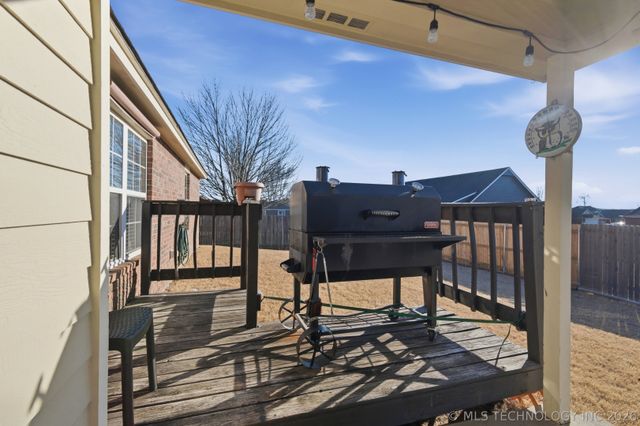 2108 S Javine Court, Skiatook, OK 74070