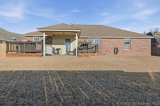 2108 S Javine Court, Skiatook, OK 74070