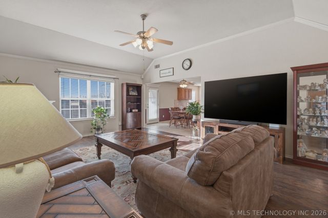 2108 S Javine Court, Skiatook, OK 74070