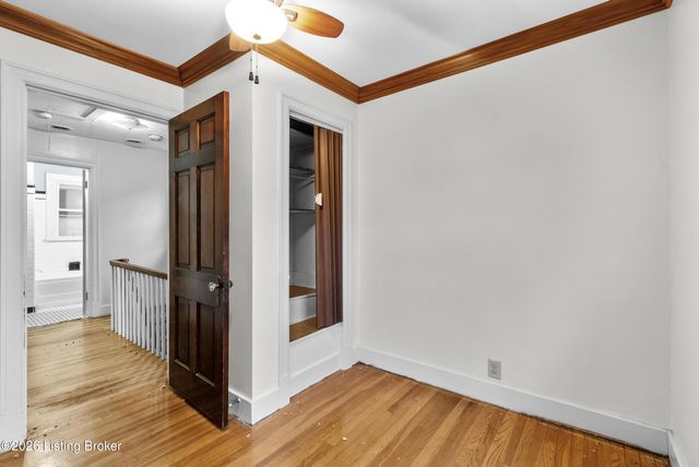 905 Keswick Blvd, Louisville, KY 40217