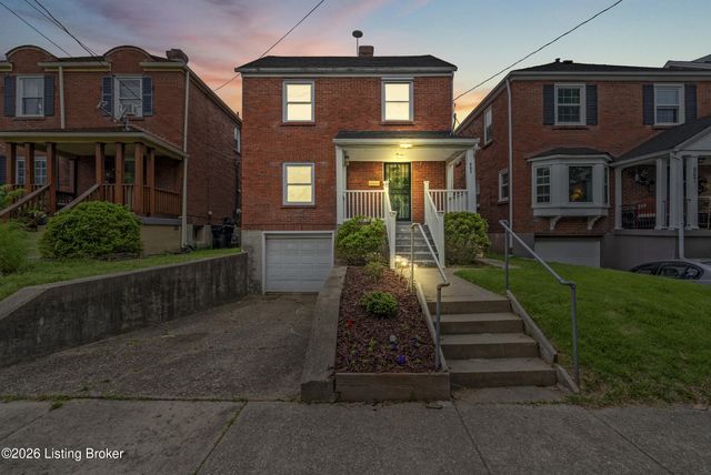 905 Keswick Blvd, Louisville, KY 40217