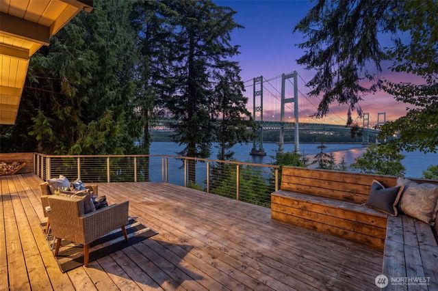 1701 Weatherswood Drive NW, Gig Harbor, WA 98335