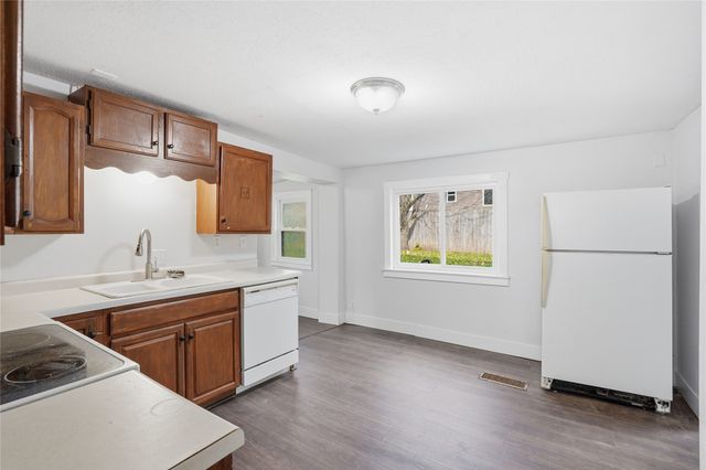 3832 13th Street, Des Moines, IA 50313