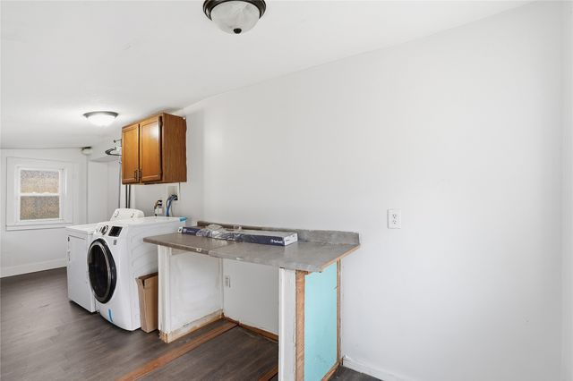 3832 13th Street, Des Moines, IA 50313