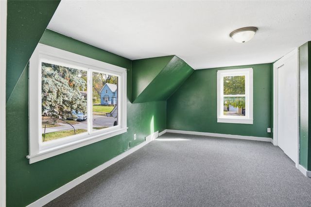 3832 13th Street, Des Moines, IA 50313