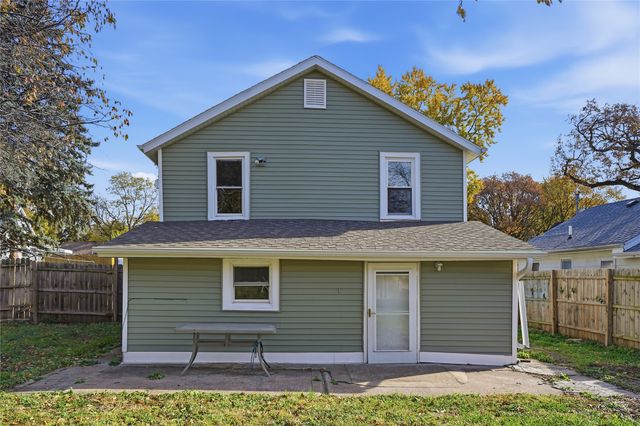 3832 13th Street, Des Moines, IA 50313