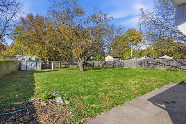 3832 13th Street, Des Moines, IA 50313