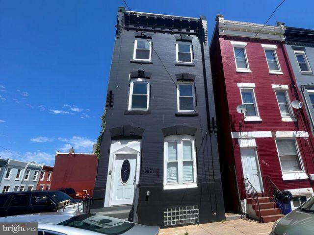 2621 W MONTGOMERY AVE, Philadelphia, PA 19121