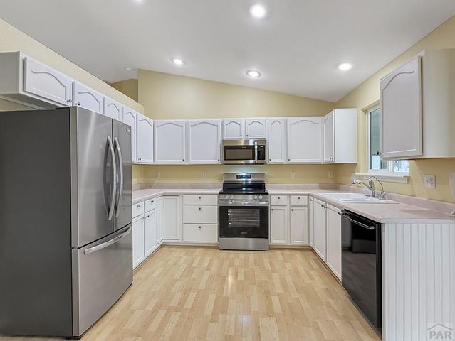 4900 Warbler Court, Pueblo, CO 81008