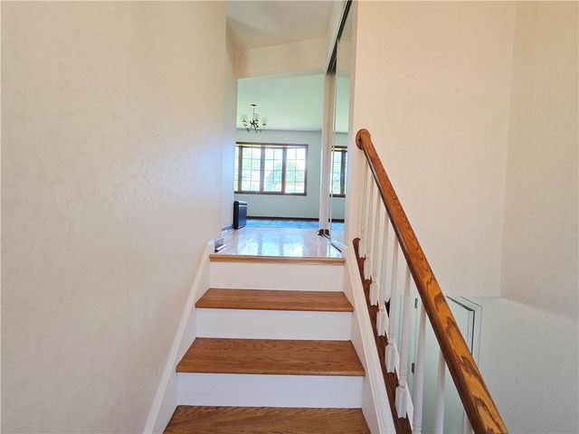 131 Medallion Drive, Greece, NY 14626
