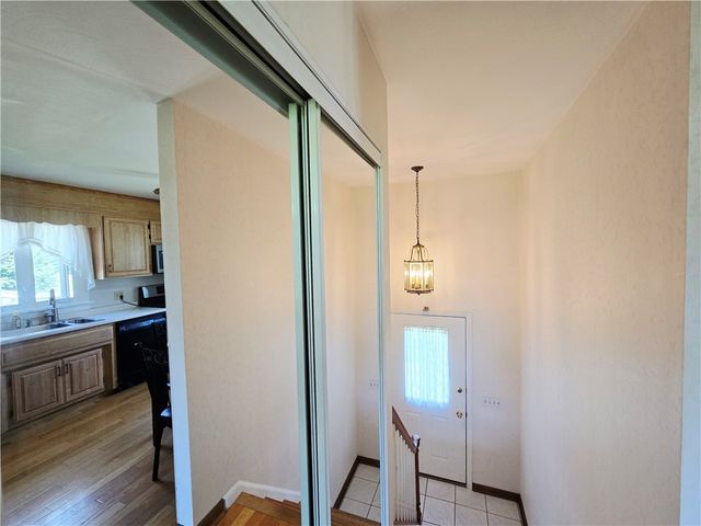 131 Medallion Drive, Greece, NY 14626