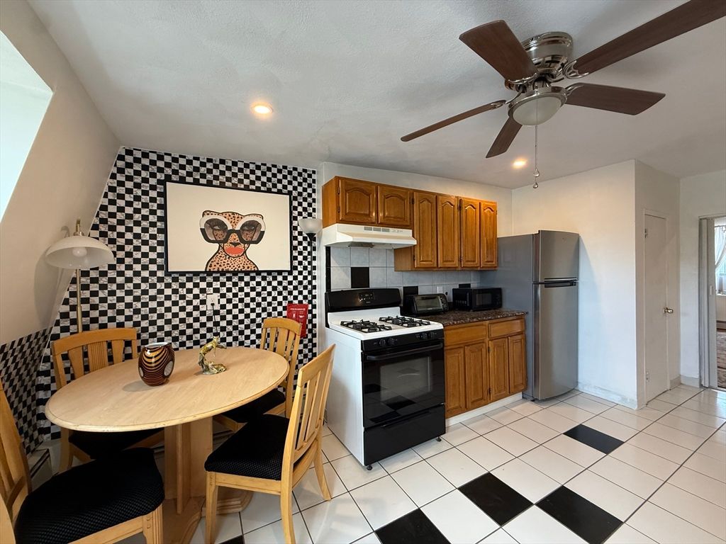 125 London 3, Boston, MA 02128