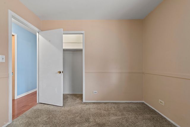 18596 W Karen Lane, Gurnee, IL 60031