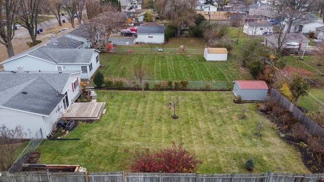 18596 W Karen Lane, Gurnee, IL 60031