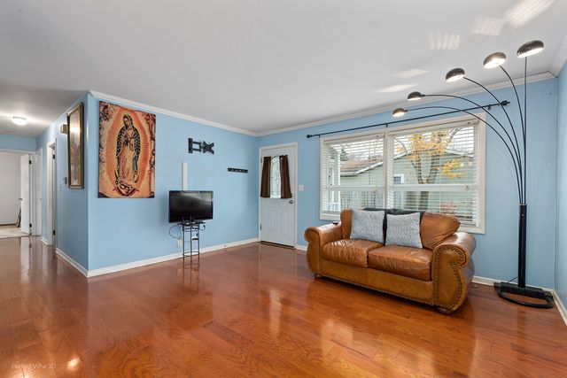 18596 W Karen Lane, Gurnee, IL 60031