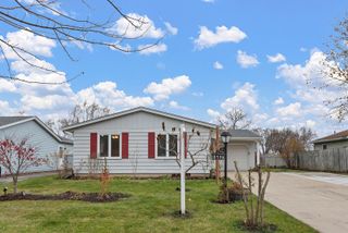 18596 W Karen Lane, Gurnee, IL 60031