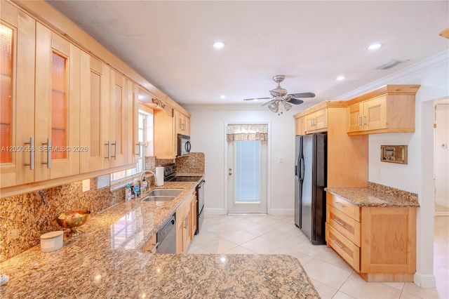 2431 SW 124th Avenue, Miami, FL 33175