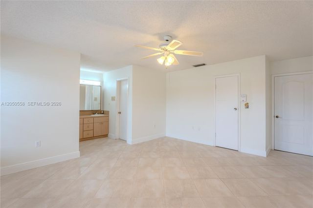 2431 SW 124th Avenue, Miami, FL 33175