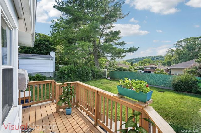 11 Lenroc Drive, White Plains, NY 10607